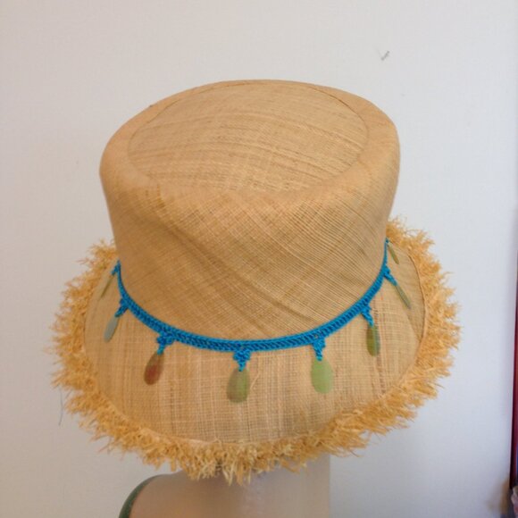 Woman's Summer Straw Hat-- NEW - Picture 3 of 3